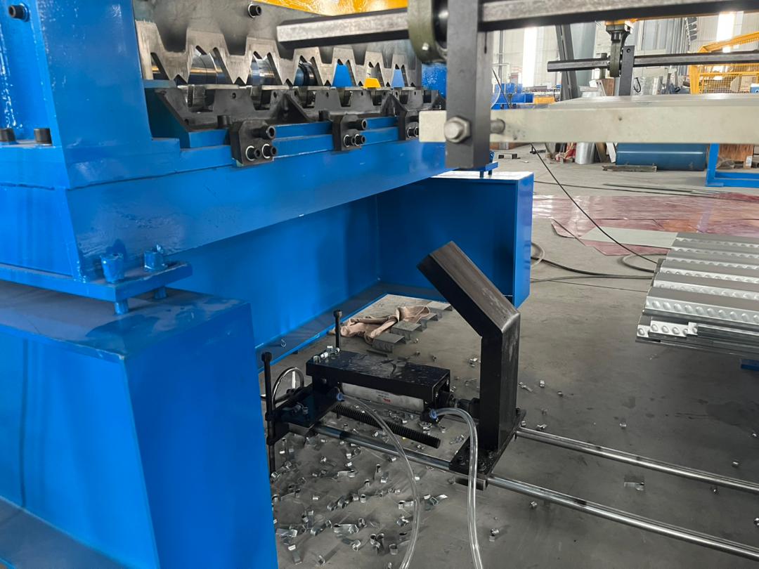 Steel deck installation — Georgetown Block 37, Georgetown, TX | Cutting Edge Decking