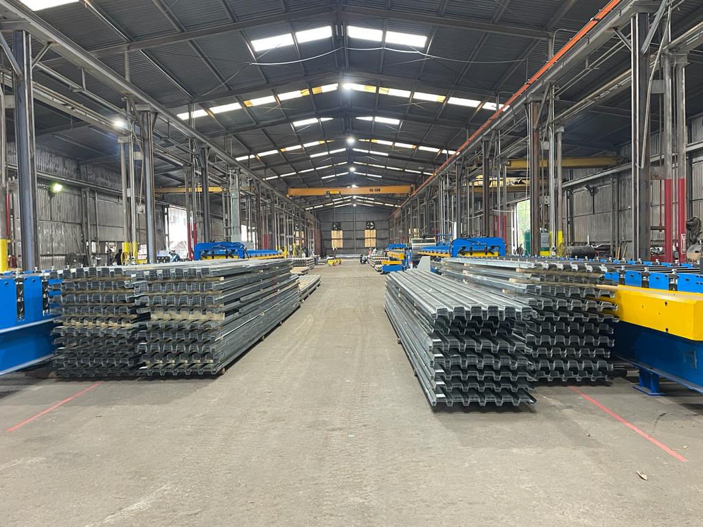 Steel deck installation — Harris Health Central Fill Pharmacy, Houston, TX | Cutting Edge Decking